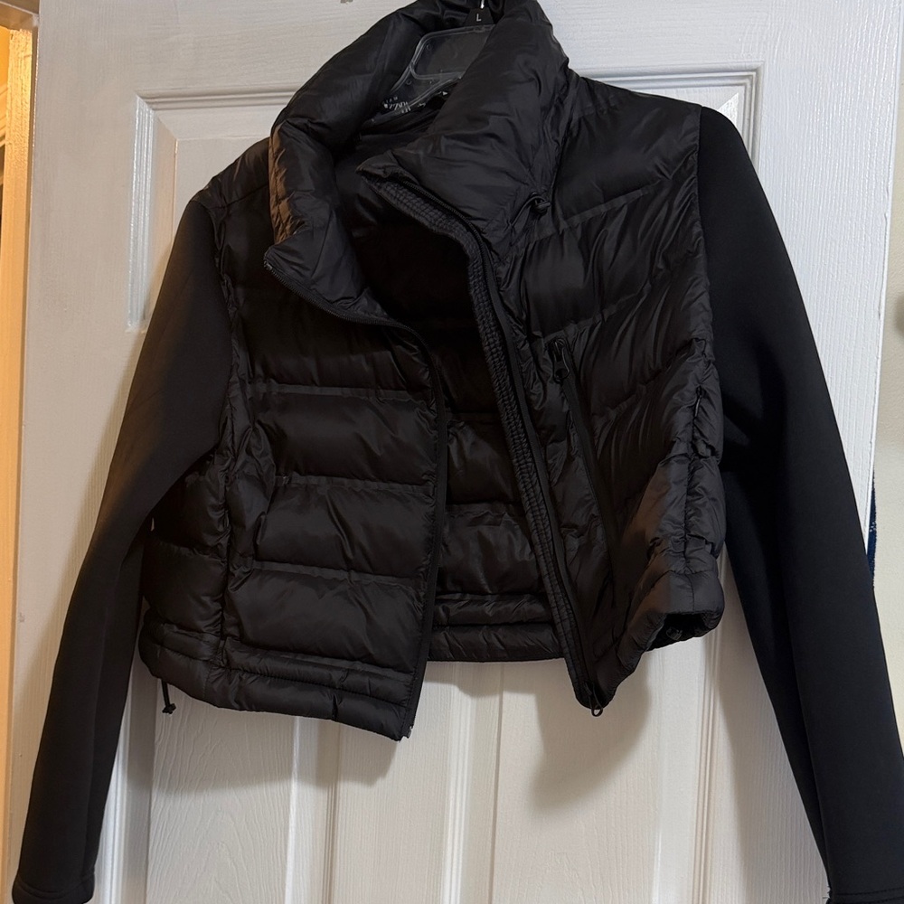 Zara Women's Black Puffer Jacket